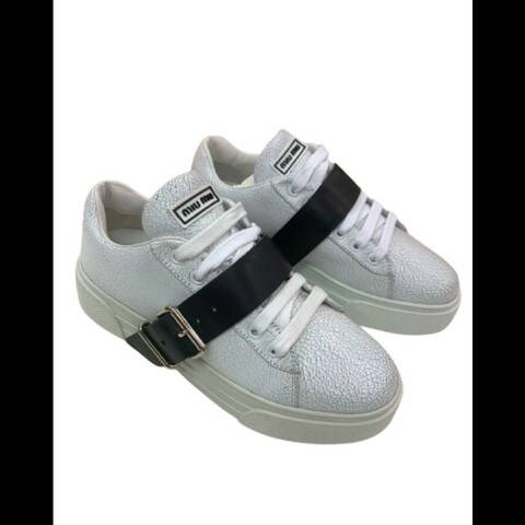 Miu Miu 白色裂紋皮革球鞋 配黑飾帶 38碼