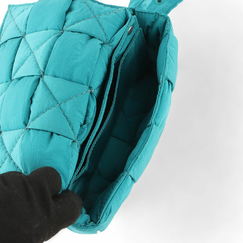 【包稅】BOTTEGA VENETA 帶襯墊的科技迷你卡帶腰包 679763 /32770--6