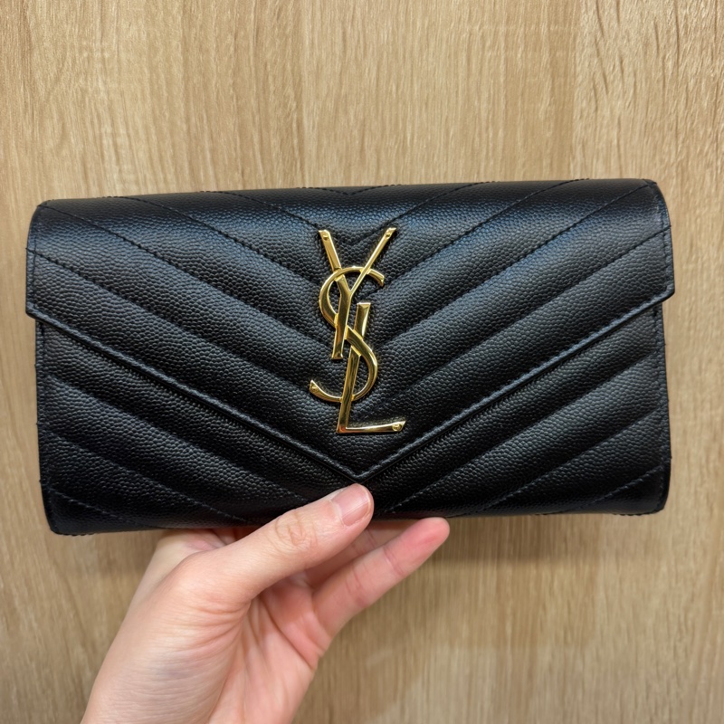 YSL 黑魚子醬牛皮金釦下蓋長夾-0