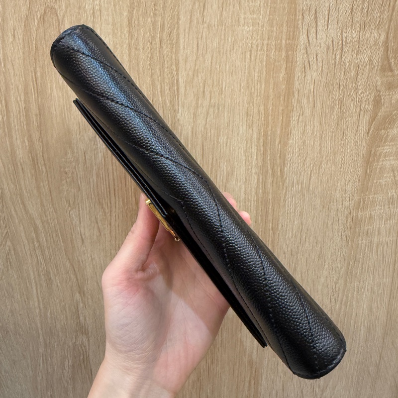 YSL 黑魚子醬牛皮金釦下蓋長夾-6
