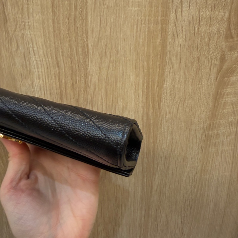 YSL 黑魚子醬牛皮金釦下蓋長夾-8