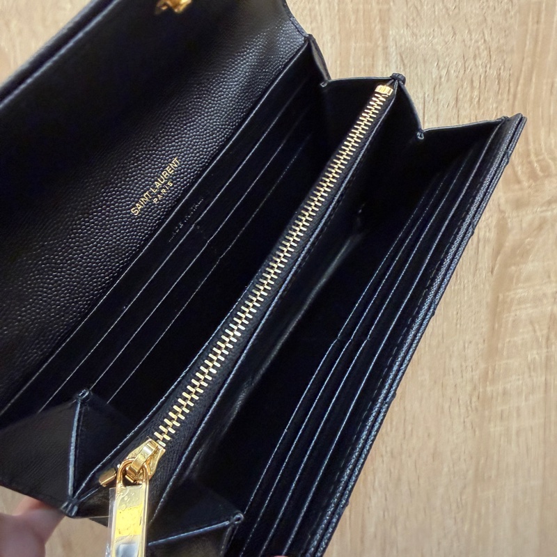 YSL 黑魚子醬牛皮金釦下蓋長夾-10