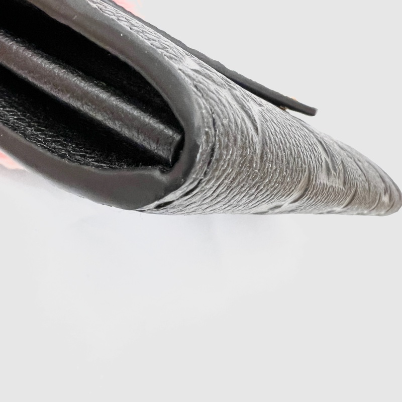 LV 黑牛皮壓紋Sarah下蓋16卡長夾M82257-6