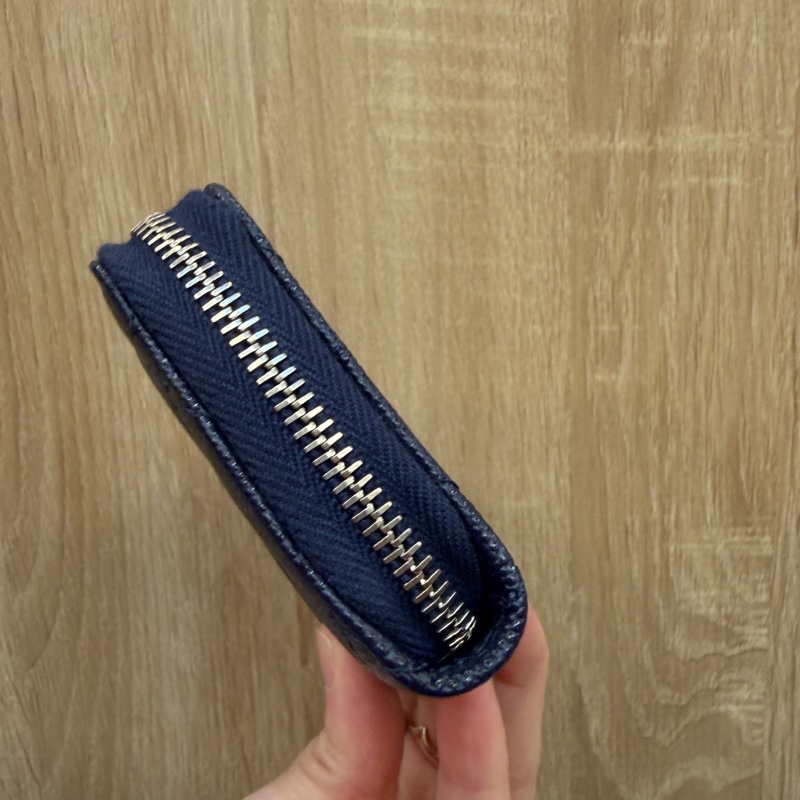 Chanel 深藍荔枝皮鑲字Logo拉鏈零錢卡包AP3830-2