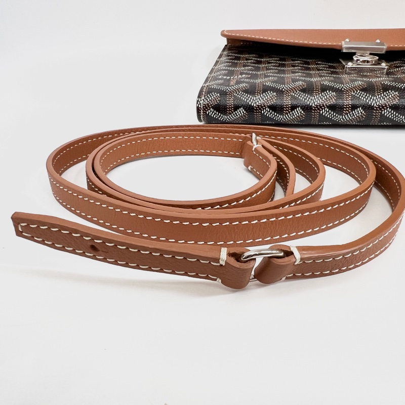 Goyard pvc拼棕牛皮銀釦Chypre 6卡WOC斜背包-11