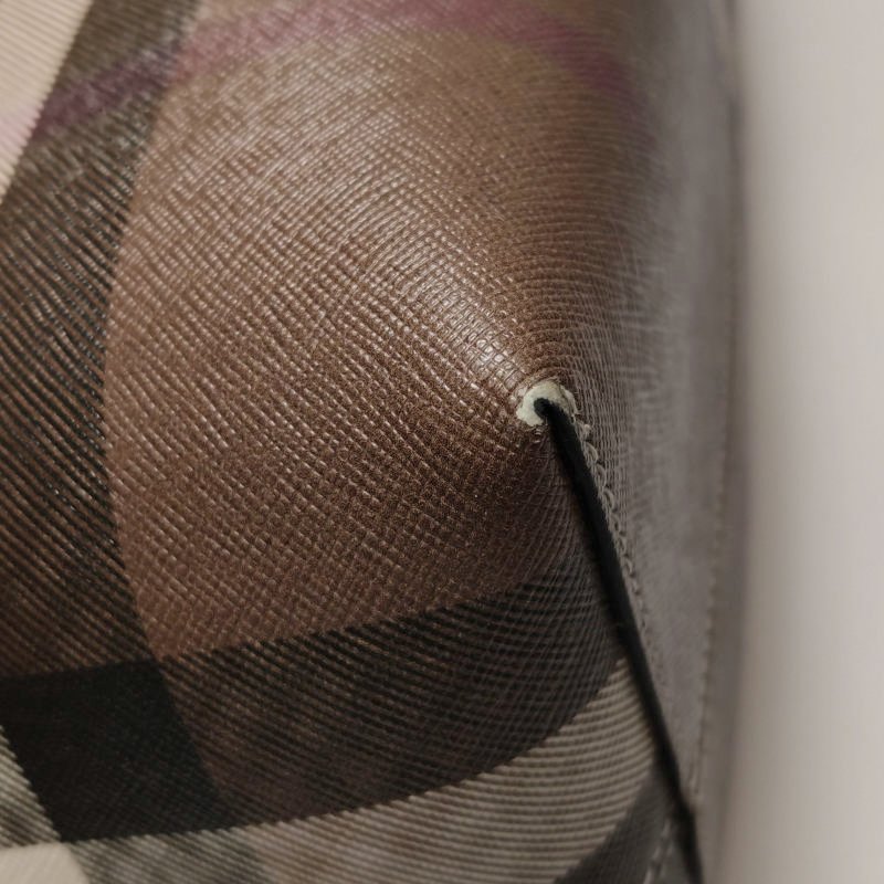 Burberry牛皮拼色格紋單肩包-11