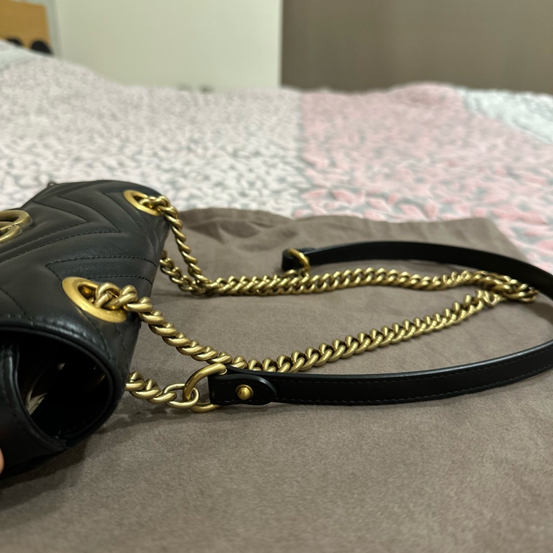 Gucci marmont 22-13