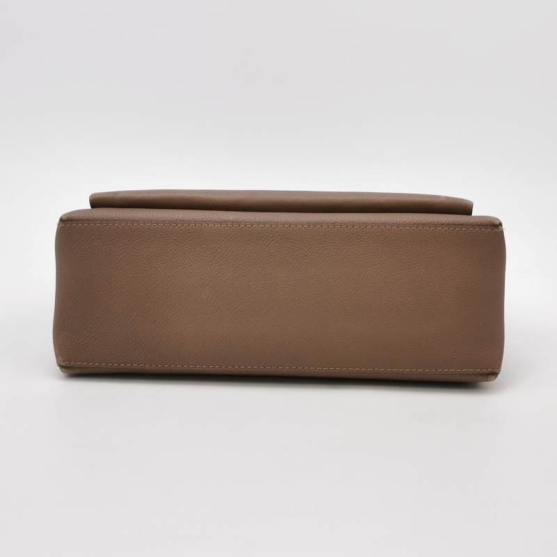 Louis Vuitton(LV)LockmeBB牛皮純色LV轉鎖斜挎包單肩包-5