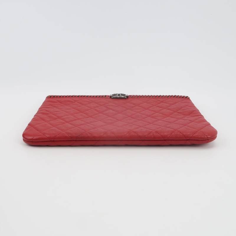 Chanel Boy Bag牛皮純色菱格絎縫方形雙C鎖扣手拿包-4