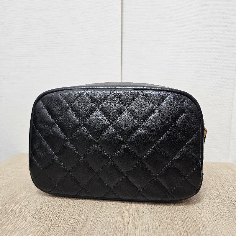 [化妝品的家❣️] Chanel黑金菱格霧金釦拉鏈化妝包-3