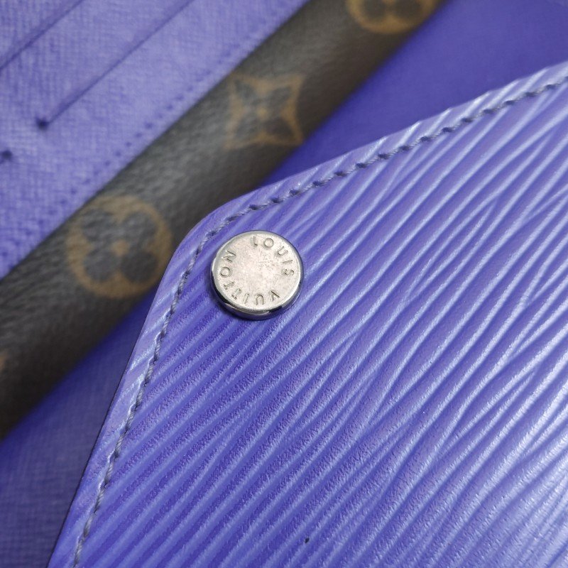 Louis Vuitton(LV)Marie牛皮Monogram印花按扣錢包-9