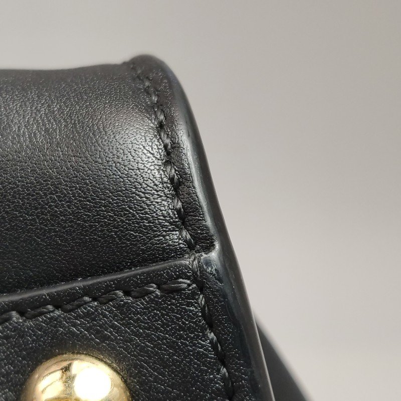 Fendi Peekaboo躲貓貓牛皮純色扭鎖單肩包-14