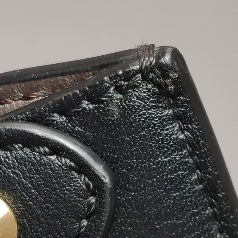 Fendi Peekaboo躲貓貓牛皮純色扭鎖單肩包-16