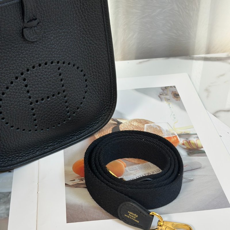 HERMES Mini evelyne - 黑金 B-8