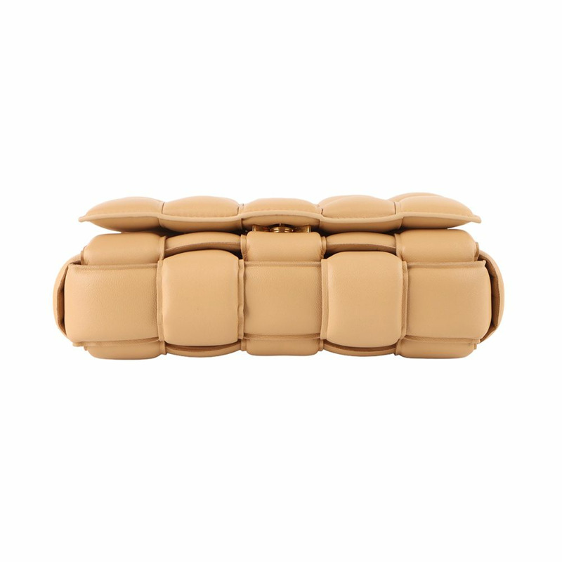 【包稅】BOTTEGA VENETA 帶襯墊的磁帶斜挎包 591970-5