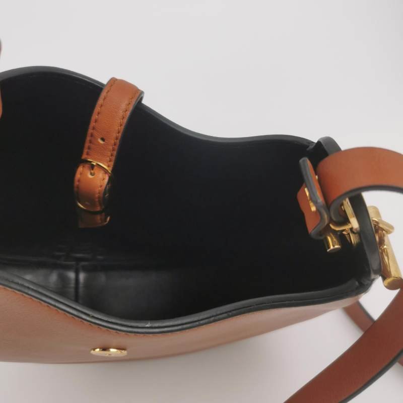 Loewe Joyce牛皮純色logo圓環斜挎包單肩包-6