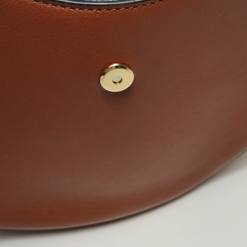 Loewe Joyce牛皮純色logo圓環斜挎包單肩包-12