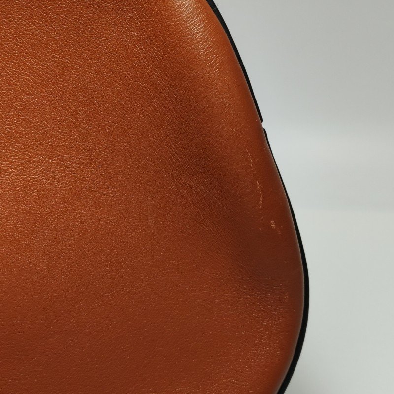 Loewe Joyce牛皮純色logo圓環斜挎包單肩包-15