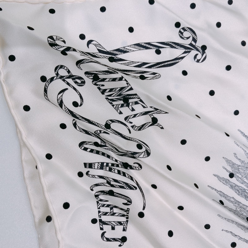TW4641 HERMES 愛馬仕植物圖案方形小絲巾SCARF PLUMETS ET PANACHES-4
