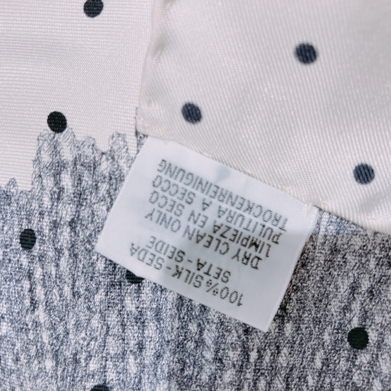 TW4641 HERMES 愛馬仕植物圖案方形小絲巾SCARF PLUMETS ET PANACHES-7