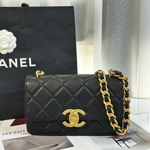 CHANEL 24A大雙C粒面牛皮口蓋包 - 黑金