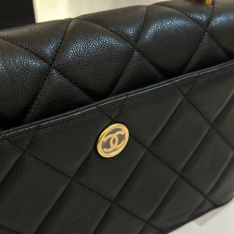 CHANEL 24A大雙C粒面牛皮口蓋包 - 黑金-5