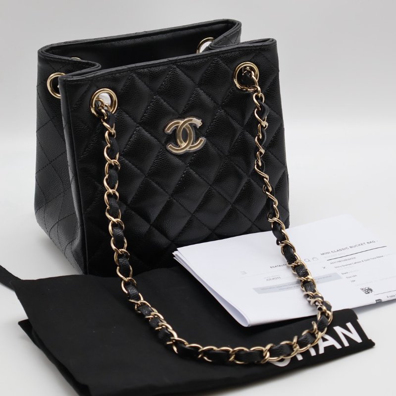 CHANEL Mini tote粒面牛皮水桶包 - 黑金-14