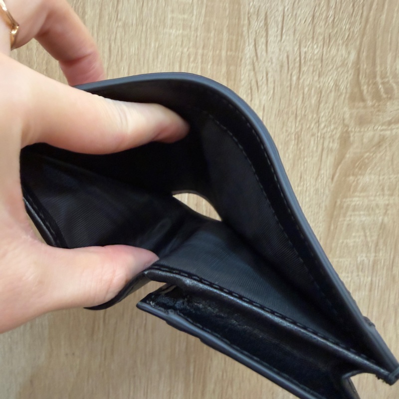 Gucci 黑牛皮壓紋Matelasse金釦mini短夾-11