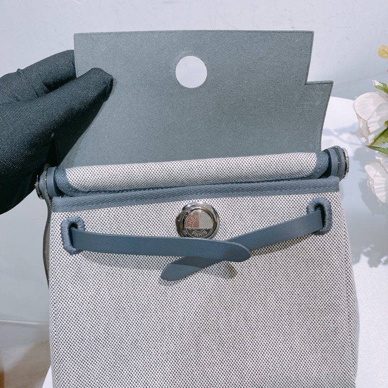 TW4642 HERMES 愛馬仕迷你翻蓋式肩帶包包MINI HERBAG CANVAS-17