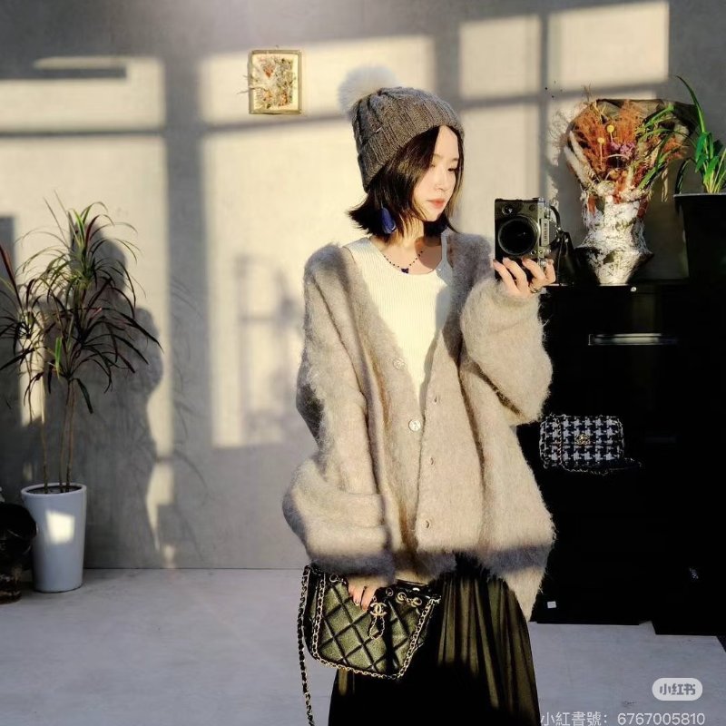 CHANEL 24B皮穿鍊滾邊抽繩水桶包 - 黑金-8