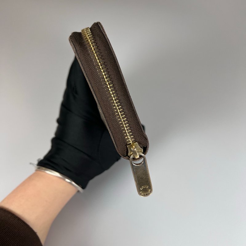 LV N60046  棕 棋盤格ㄇ拉長夾-2