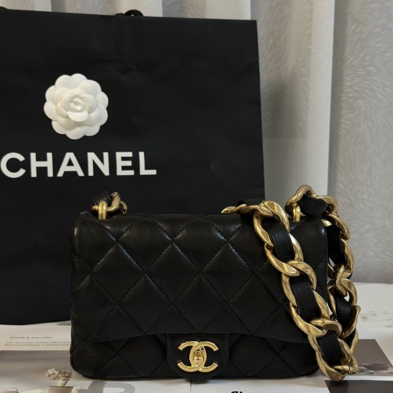 CHANEL 23P羊皮粗鍊單肩包 - 黑金-2