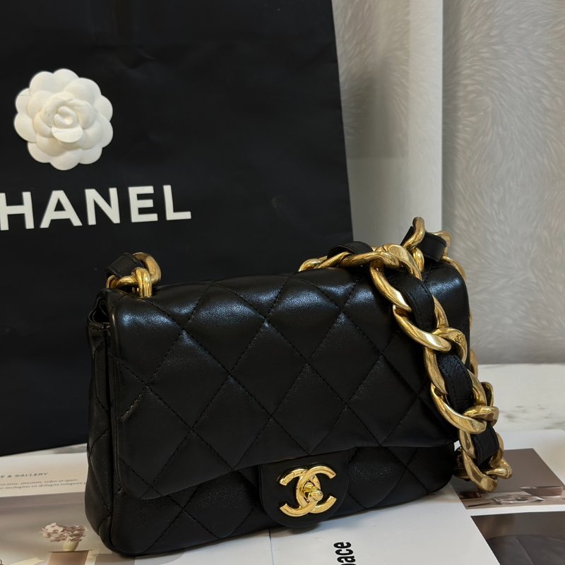 CHANEL 23P羊皮粗鍊單肩包 - 黑金-3