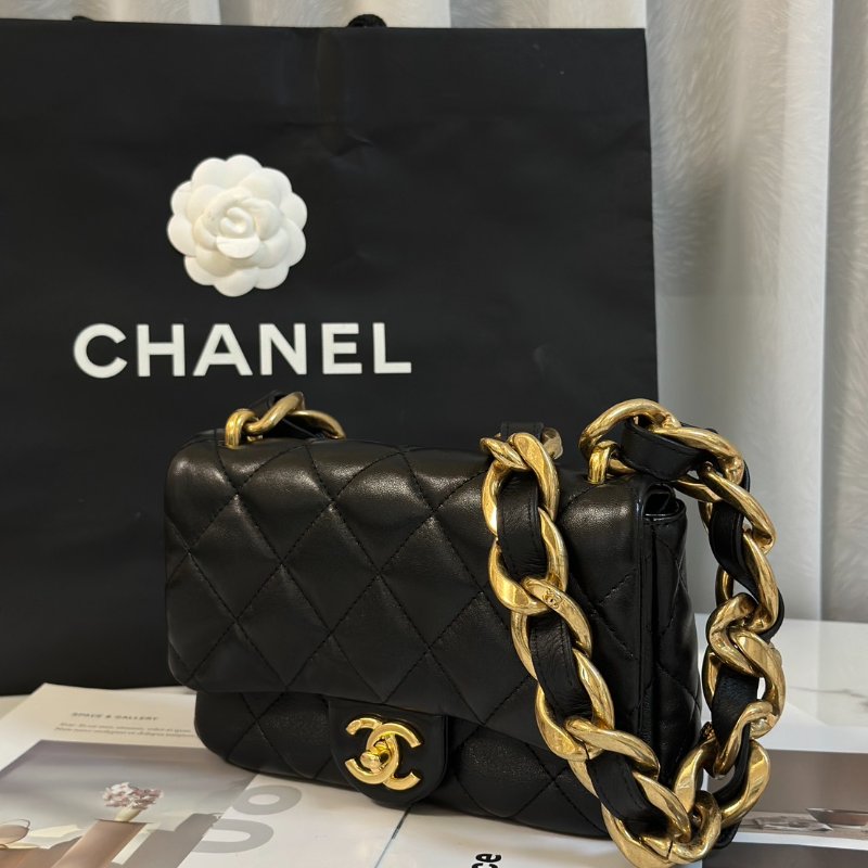 CHANEL 23P羊皮粗鍊單肩包 - 黑金-4