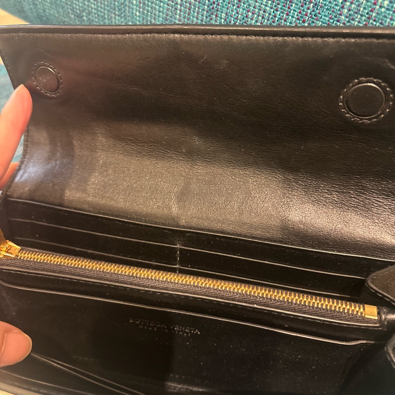 Botteoa venetia磁吸式長夾-1