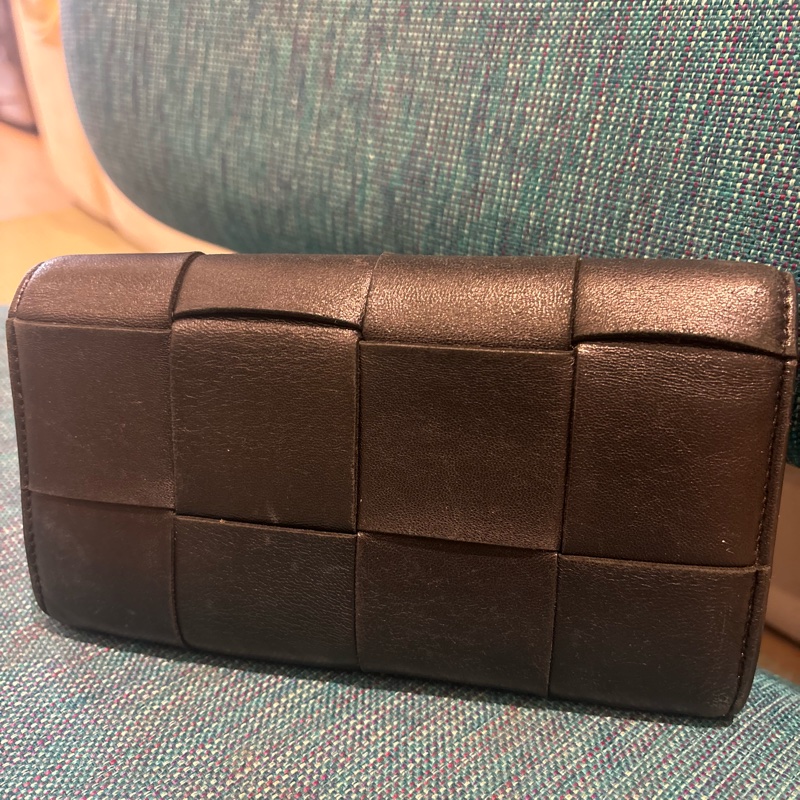 Botteoa venetia磁吸式長夾-2