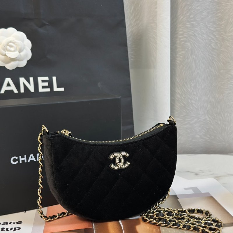 CHANEL 24A絲絨月牙包 - 黑金-3