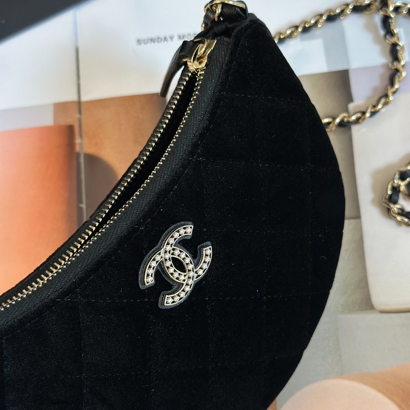 CHANEL 24A絲絨月牙包 - 黑金-8