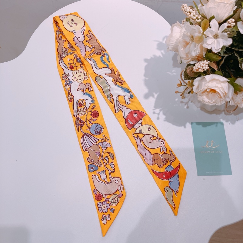 TW4648 HERMES 愛馬仕兔兔上月圖案小絲巾MILLE ET UN LAPINS TWILLY-2