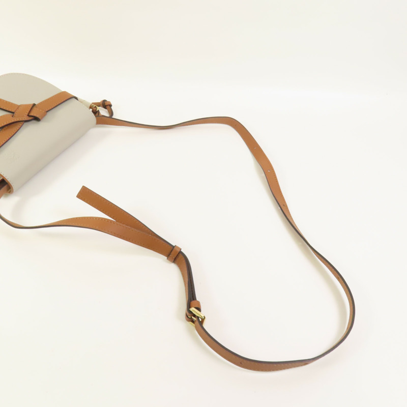 LOEWE 牛皮皮革Mini Gate金扣肩背袋-4