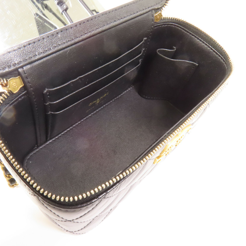 CHANEL 牛皮皮革Vanity Case金扣鏈帶肩背袋-6