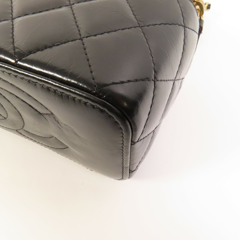 CHANEL 牛皮皮革Vanity Case金扣鏈帶肩背袋-11