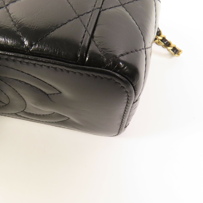 CHANEL 牛皮皮革Vanity Case金扣鏈帶肩背袋-12