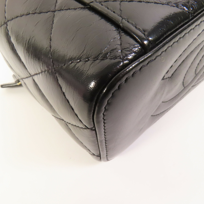 CHANEL 牛皮皮革Vanity Case金扣鏈帶肩背袋-13