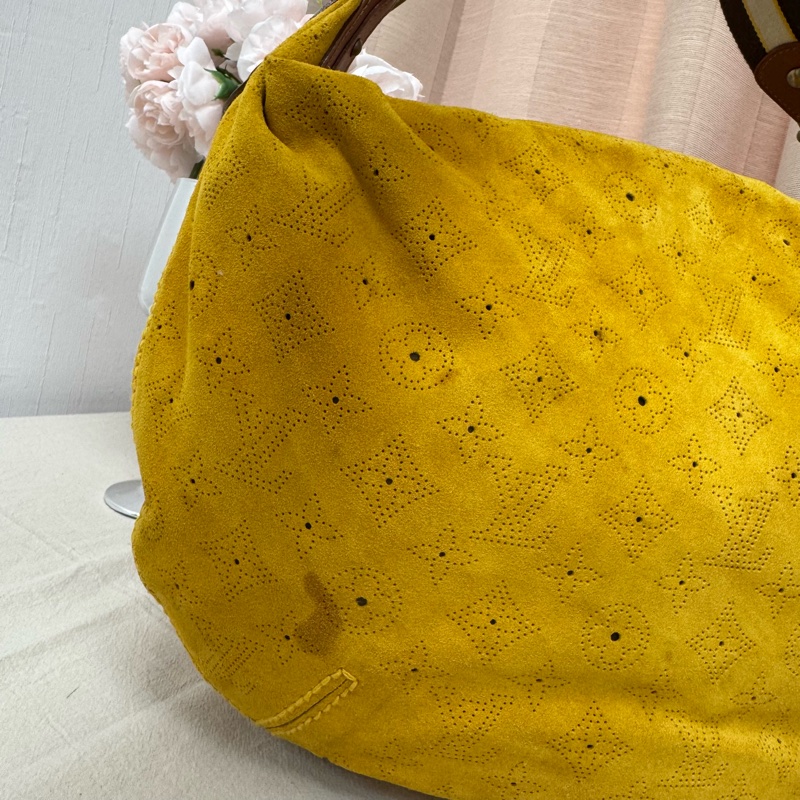 「特價出清」Louis Vuitton麂皮鏤空腋下包 vintage 中古 二手 肩背包 側背包 手提包-23