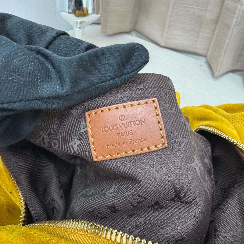 「特價出清」Louis Vuitton麂皮鏤空腋下包 vintage 中古 二手 肩背包 側背包 手提包-29