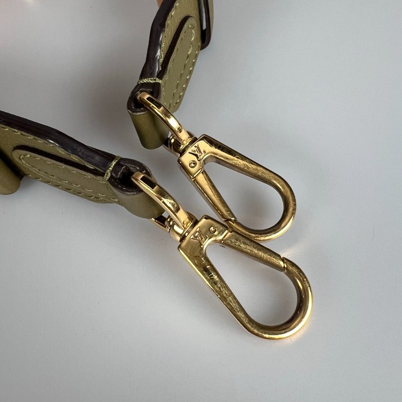 LV M59731/晶片款 抹茶綠LOCKME TENDER 包-12