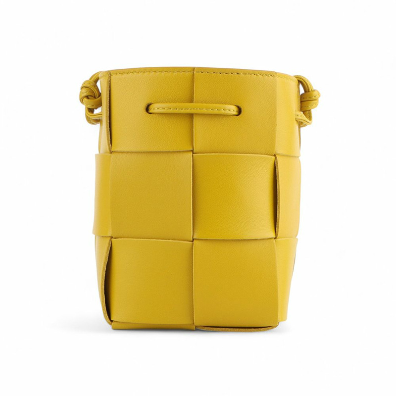 【包稅】BOTTEGA VENETA 迷你卡附桶形斜背包 680217-0