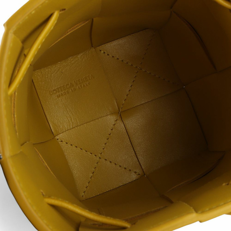 【包稅】BOTTEGA VENETA 迷你卡附桶形斜背包 680217-6