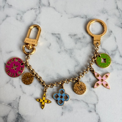 lv花卉彩色掛飾金屬鏈💙